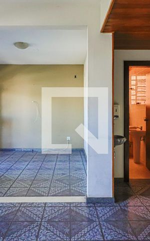 Casa à venda com 400m², 4 quartos e 6 vagasSala 1