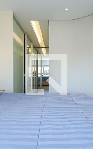 Apartamento à venda com 140m², 2 quartos e 2 vagas Apartamento à venda com 140m², 2 quartos e 2 vagasSuíte