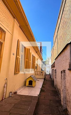 Casa à venda com 75m², 2 quartos e sem vagaÁrea comum