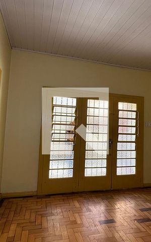 Casa à venda com 50m², 1 quarto e sem vagaSala