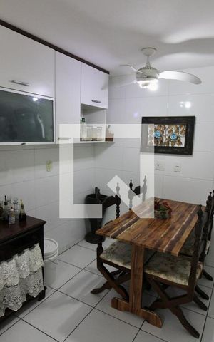 Apartamento à venda com 187m², 4 quartos e 4 vagas Apartamento à venda com 187m², 4 quartos e 4 vagasCozinha