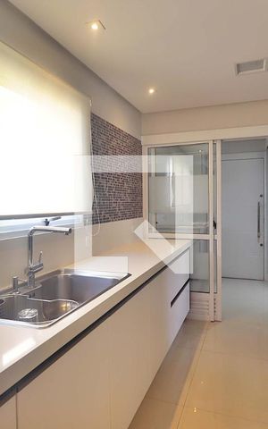 Apartamento para alugar com 170m², 2 quartos e 3 vagasCozinha
