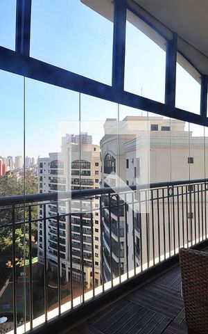 Apartamento para alugar com 170m², 2 quartos e 3 vagasVaranda