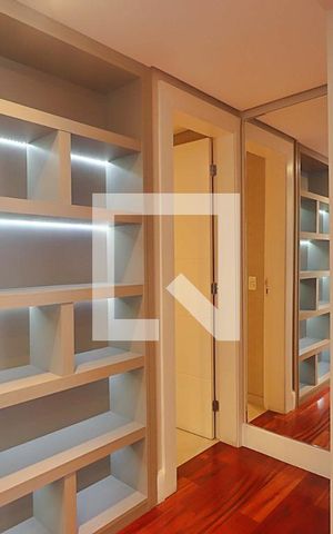 Apartamento para alugar com 170m², 2 quartos e 3 vagasCorredor