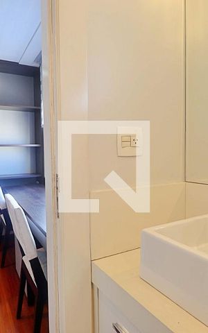 Apartamento para alugar com 170m², 2 quartos e 3 vagasBanheiro da Suíte 2