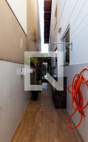 Casa à venda com 190m², 3 quartos e 3 vagas Casa à venda com 190m², 3 quartos e 3 vagasCorredor