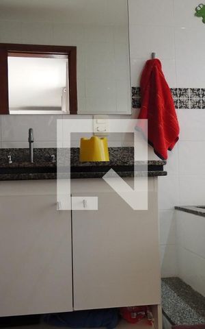 Casa de condomínio para alugar com 320m², 4 quartos e 1 vagaBanheiro 1