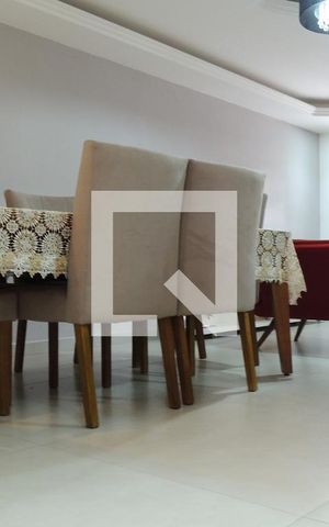 Casa de condomínio para alugar com 320m², 4 quartos e 1 vagaSala 
