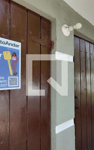Casa de condomínio para alugar com 320m², 4 quartos e 1 vaga Casa de condomínio para alugar com 320m², 4 quartos e 1 vagaFachada Frente