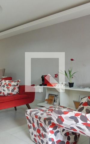 Casa de condomínio para alugar com 320m², 4 quartos e 1 vagaSala 