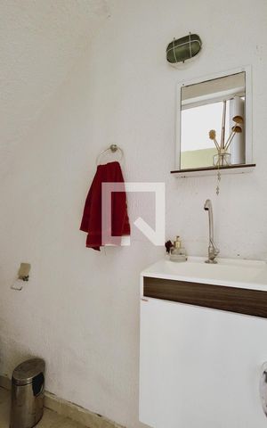 Casa de condomínio para alugar com 320m², 4 quartos e 1 vaga Casa de condomínio para alugar com 320m², 4 quartos e 1 vagaBanheiro 3