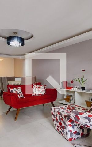 Casa de condomínio para alugar com 320m², 4 quartos e 1 vaga Casa de condomínio para alugar com 320m², 4 quartos e 1 vagaSala