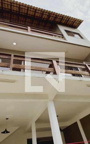 Casa de condomínio para alugar com 320m², 4 quartos e 1 vaga Casa de condomínio para alugar com 320m², 4 quartos e 1 vagaFachada Fundos