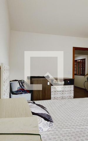Casa de condomínio para alugar com 320m², 4 quartos e 1 vaga Casa de condomínio para alugar com 320m², 4 quartos e 1 vagaQuarto 4