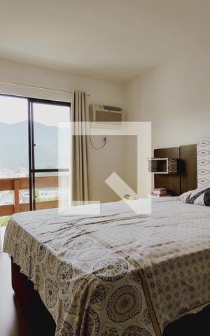Casa de condomínio para alugar com 320m², 4 quartos e 1 vaga Casa de condomínio para alugar com 320m², 4 quartos e 1 vagaQuarto 5