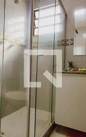 Casa de condomínio para alugar com 320m², 4 quartos e 1 vaga Casa de condomínio para alugar com 320m², 4 quartos e 1 vagaBanheiro 2