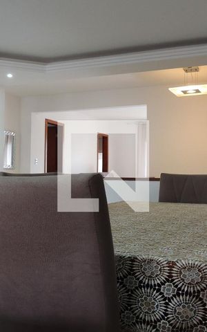 Casa de condomínio para alugar com 320m², 4 quartos e 1 vagaSala 