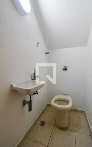 Casa para alugar com 180m², 3 quartos e 2 vagasLavabo 