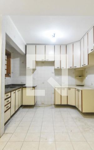 Casa para alugar com 180m², 3 quartos e 2 vagasCozinha