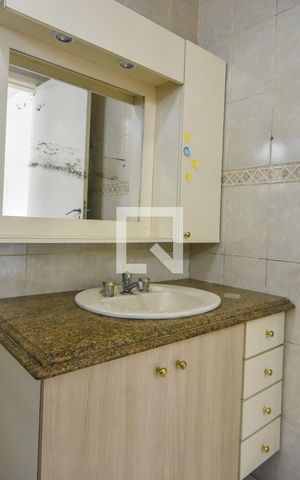 Casa para alugar com 180m², 3 quartos e 2 vagasBanheiro 02