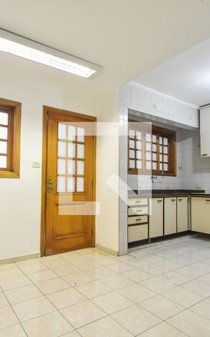 Casa para alugar com 180m², 3 quartos e 2 vagasCozinha