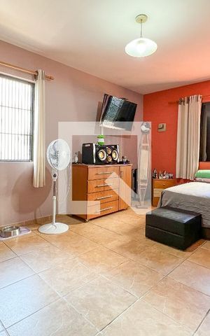 Casa à venda com 209m², 3 quartos e 5 vagasQuarto 2