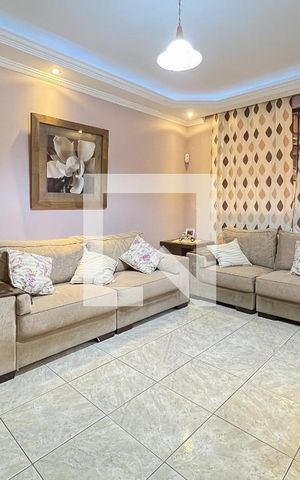 Casa à venda com 209m², 3 quartos e 5 vagasSala 2