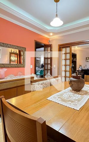 Casa à venda com 209m², 3 quartos e 5 vagasSala 1
