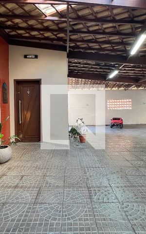Casa à venda com 209m², 3 quartos e 5 vagasGaragem