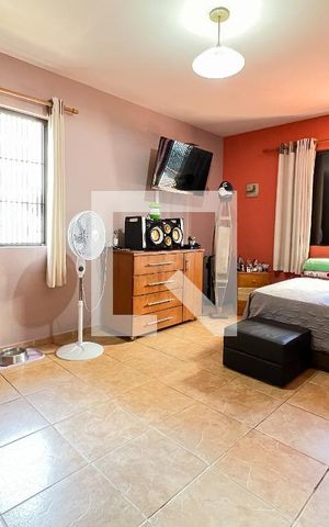 Casa à venda com 209m², 3 quartos e 5 vagasQuarto 2