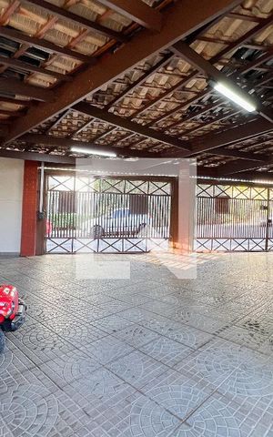 Casa à venda com 209m², 3 quartos e 5 vagasGaragem