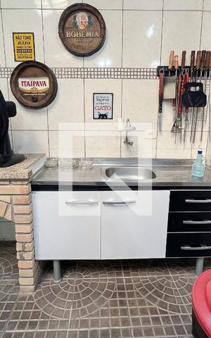 Casa à venda com 209m², 3 quartos e 5 vagasQuintal com Churrasco