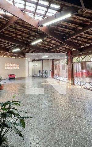 Casa à venda com 209m², 3 quartos e 5 vagasGaragem