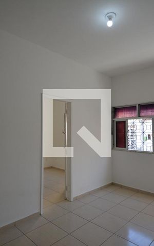 Casa para alugar com 85m², 2 quartos e 1 vagaSala
