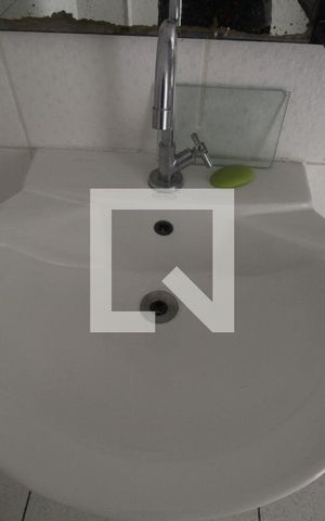 Apartamento para alugar com 97m², 2 quartos e sem vagaBanheiro - torneira