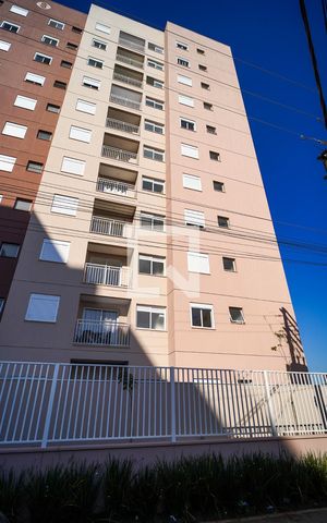 Apartamento para alugar com 47m², 2 quartos e 1 vaga Apartamento para alugar com 47m², 2 quartos e 1 vagaFachada