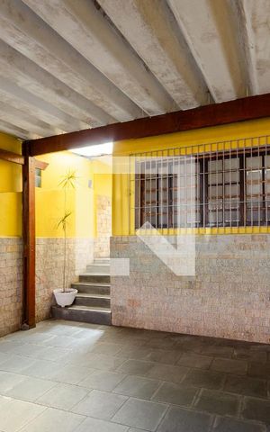 Casa à venda com 194m², 3 quartos e 2 vagas Casa à venda com 194m², 3 quartos e 2 vagasGaragem