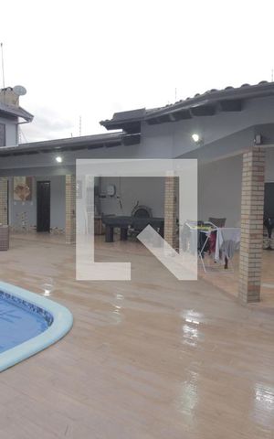 Casa à venda com 344m², 3 quartos e 4 vagasChurrasqueira