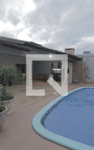 Casa à venda com 344m², 3 quartos e 4 vagasChurrasqueira