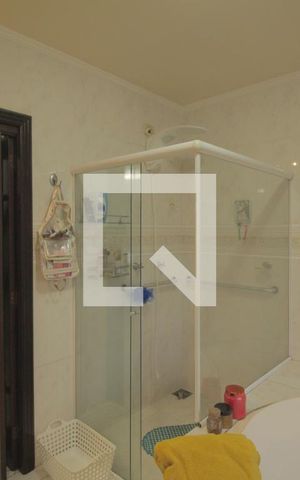 Casa à venda com 344m², 3 quartos e 4 vagasBanheiro da Suíte