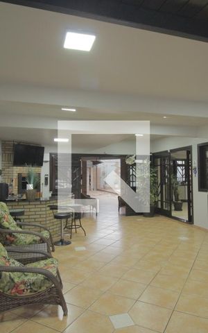 Casa à venda com 344m², 3 quartos e 4 vagasGaragem