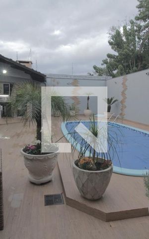 Casa à venda com 344m², 3 quartos e 4 vagasPiscina