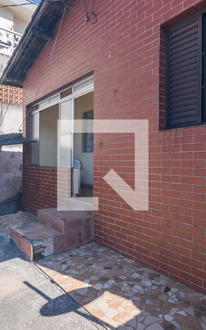Casa à venda com 100m², 2 quartos e 1 vaga Casa à venda com 100m², 2 quartos e 1 vagaQuintal