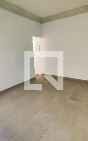 Apartamento para alugar com 77m², 2 quartos e sem vaga Apartamento para alugar com 77m², 2 quartos e sem vagaSala
