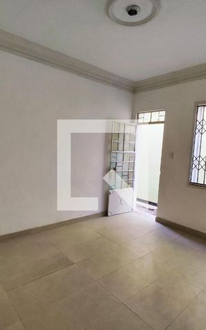 Apartamento para alugar com 77m², 2 quartos e sem vaga Apartamento para alugar com 77m², 2 quartos e sem vagaSala