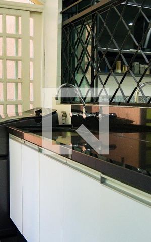 Casa para alugar com 300m², 3 quartos e 4 vagasÁrea de Serviço