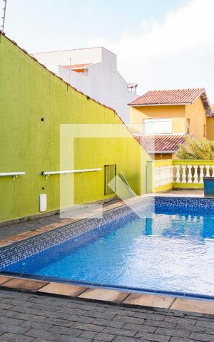 Casa para alugar com 300m², 3 quartos e 4 vagasPiscina