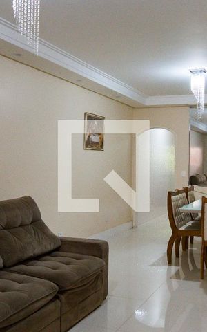 Casa para alugar com 300m², 3 quartos e 4 vagasSala