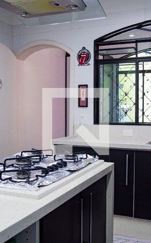 Casa para alugar com 300m², 3 quartos e 4 vagasCozinha