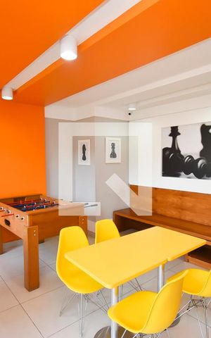 Apartamento à venda com 60m², 2 quartos e 1 vaga Apartamento à venda com 60m², 2 quartos e 1 vagaSalão de jogos